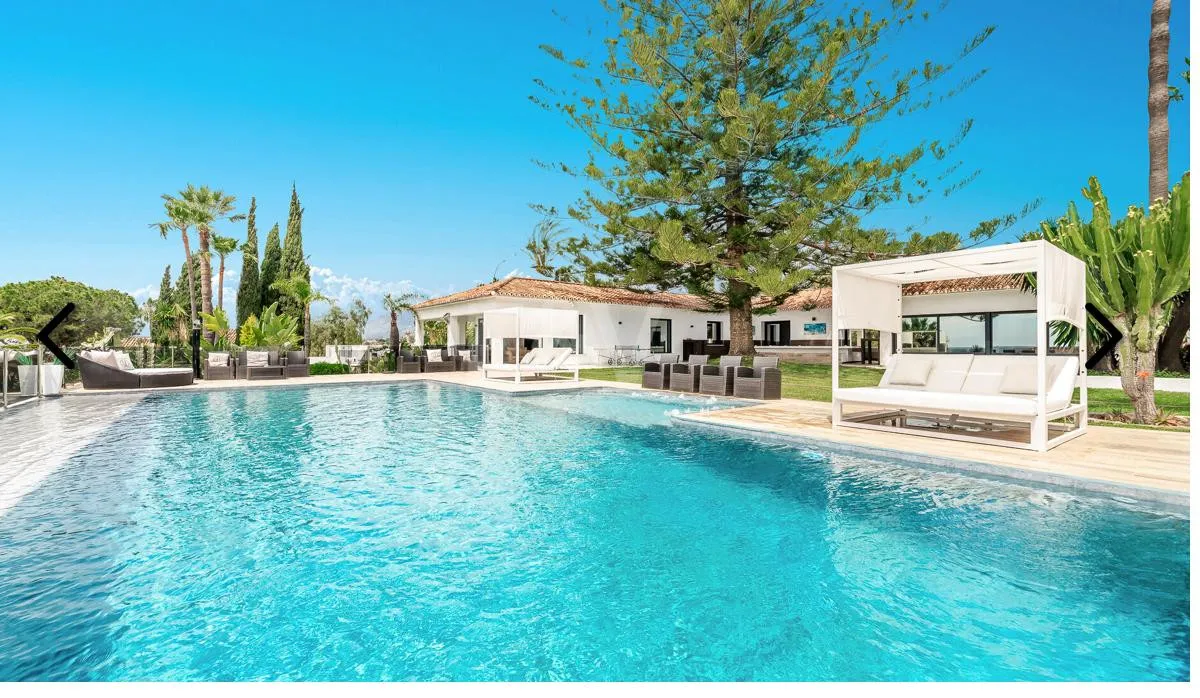 Villa LEVANTE — Elviria Hills, Marbella.