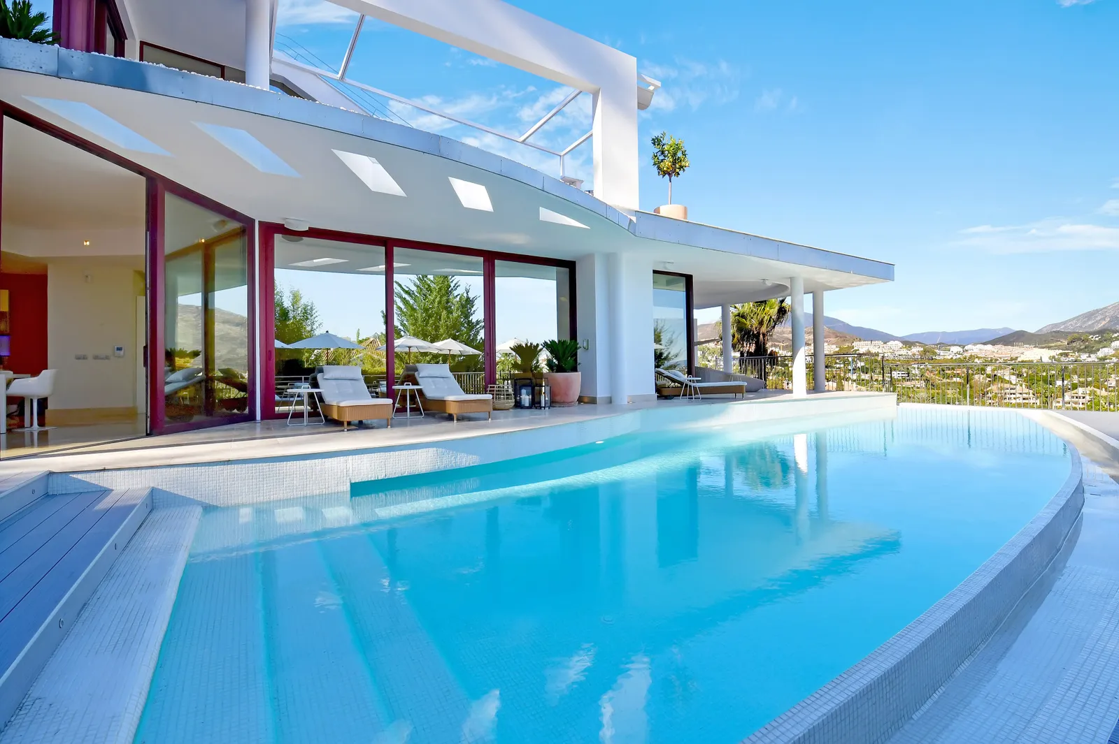 Villa VELA — Nueva Andalucia, Marbella.