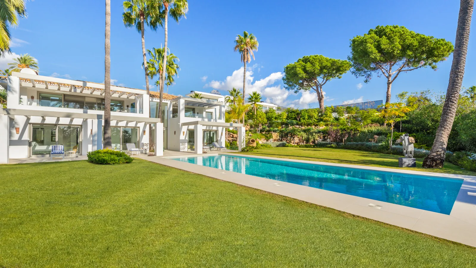 Villa ISABELLA — Las Lomas de Marbella.