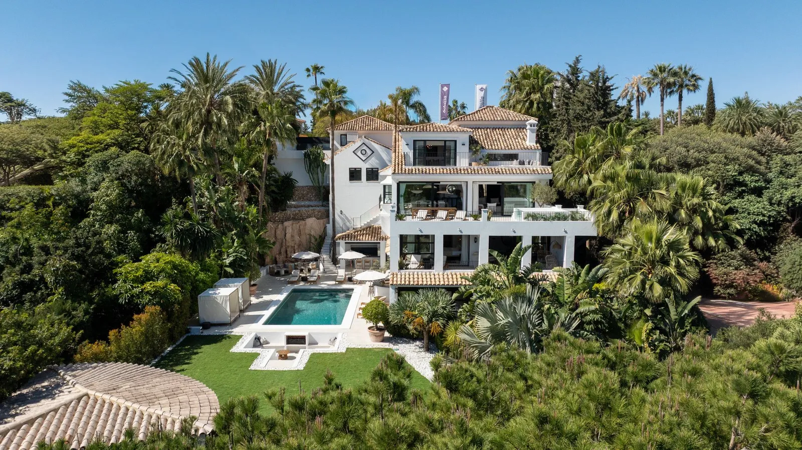 Villa PESONA — Marbella.