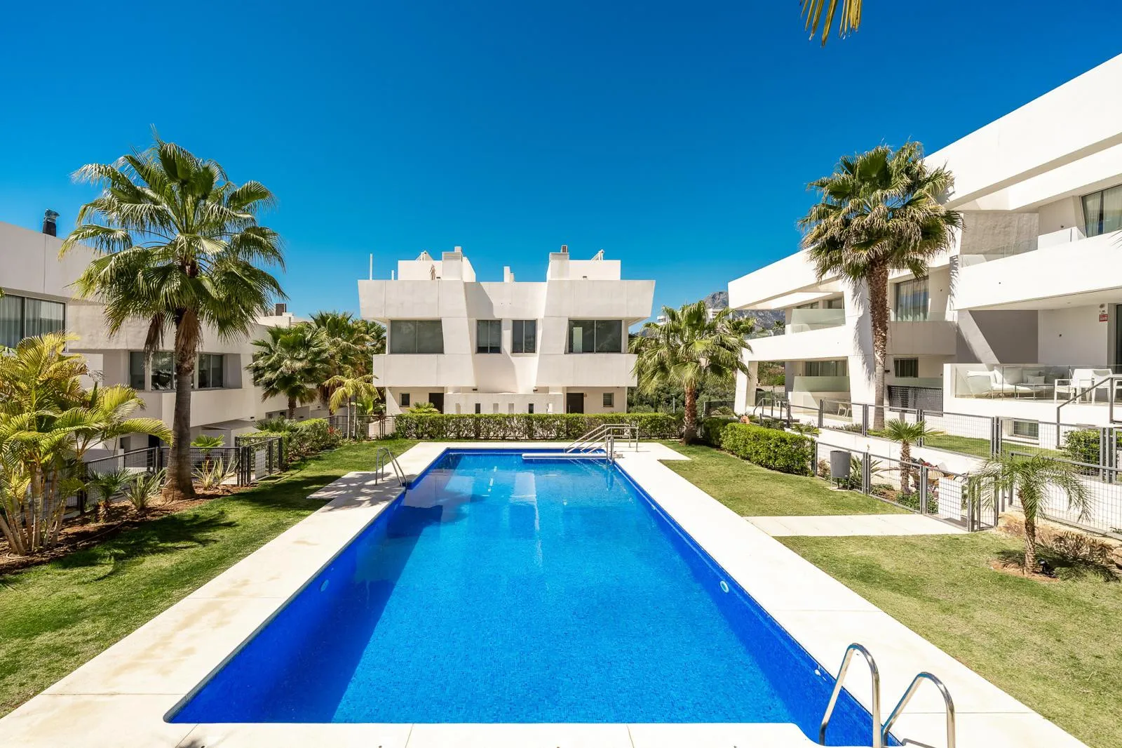 Town House SOUL — Rio Real, Marbella.