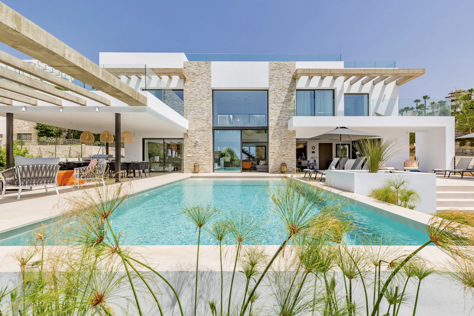 Villa PERLA — La Alqueria, Benahavis.
