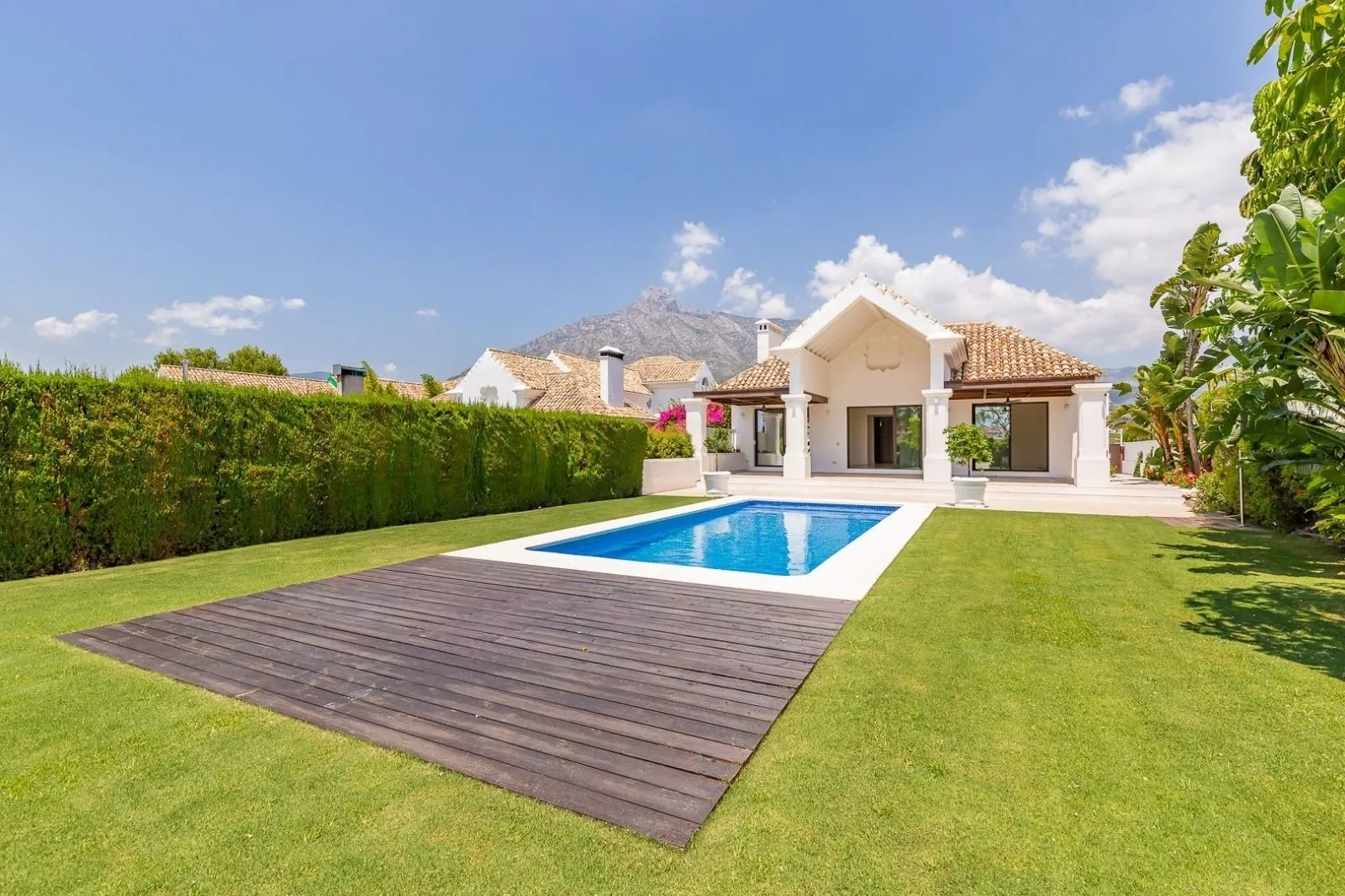 Villa ALMA — Marbella Golden Mile.